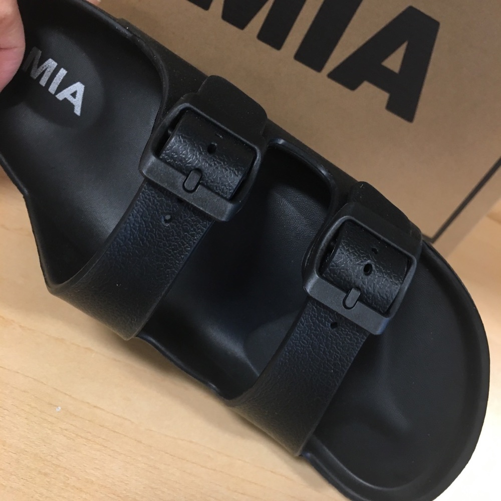 “Just in” Mia Black Contour Slides 👀🖤C - Picture 6 of 7
